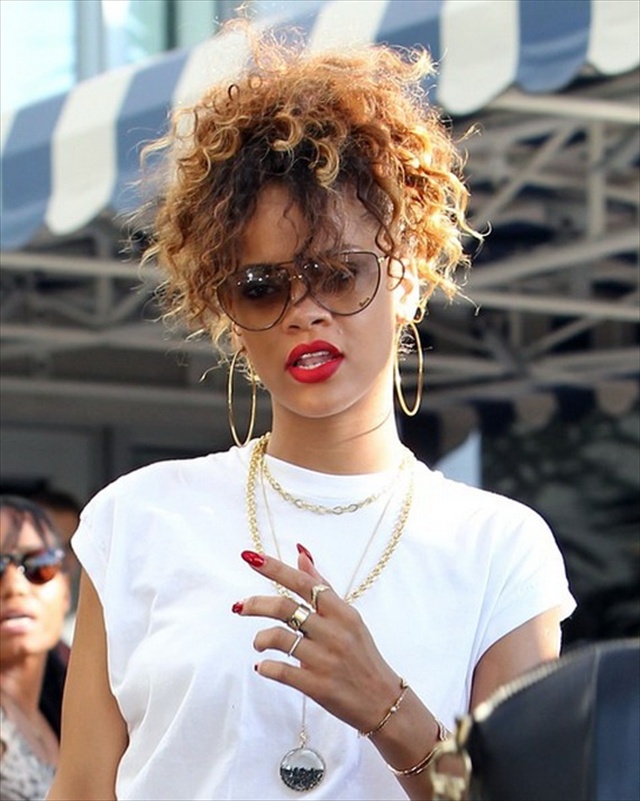 Latest Rihanna Hairstyles 2014 | Hairstyles 2016